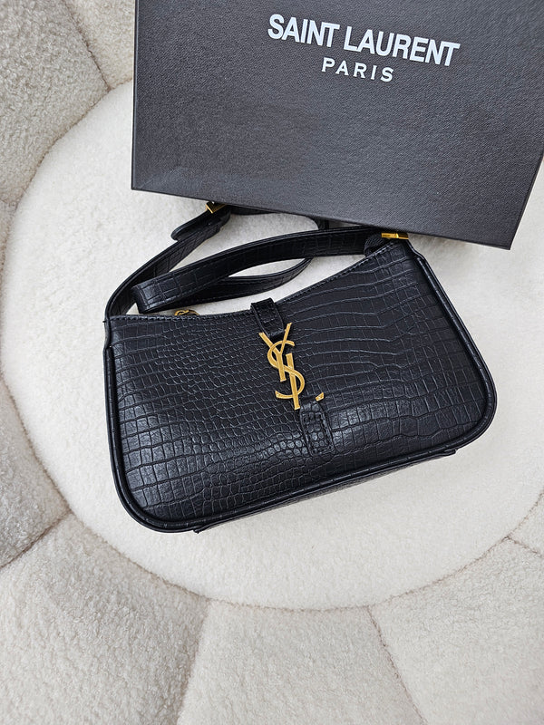 YSL ماستر كوبي شامل العلبة الاصلية للشركة