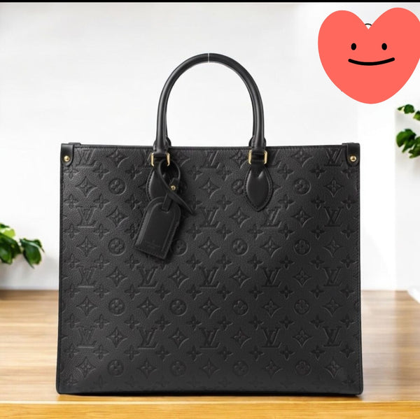 Lous vuitton حجم كبير مع سحاب