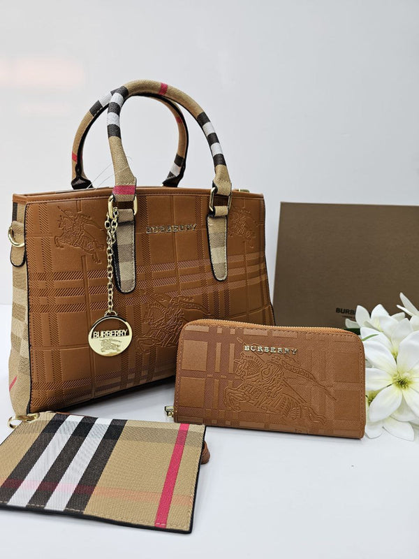 طقم BURBERRY ماستر كوبي مع الجزدان