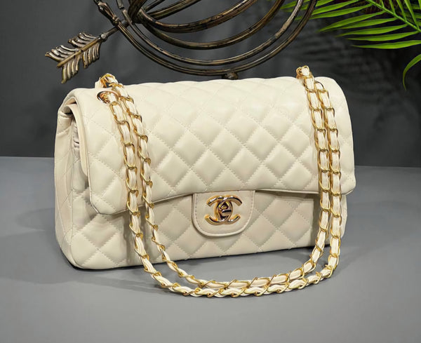 CHANEL حجم كبير