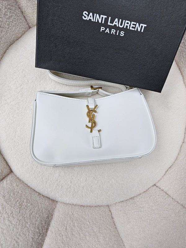 YSL ماستر كوبي شامل العلبة الاصلية للشركة