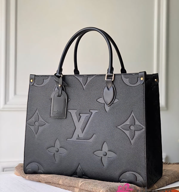 Lous vuitton حجم كبير مع سحاب